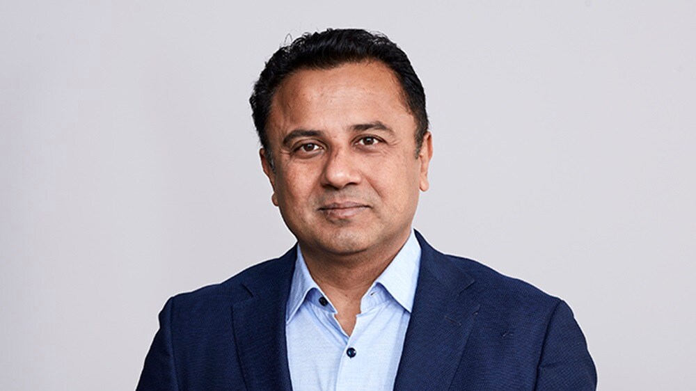 纳夫尼特·卡普尔履历